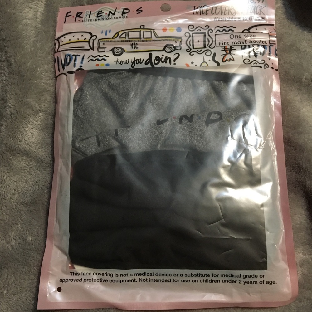 Friends 2 pk Mask Set